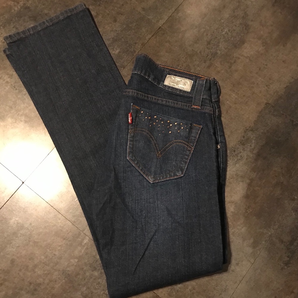 NWOT Levi’s Night Blues 7M Jeans